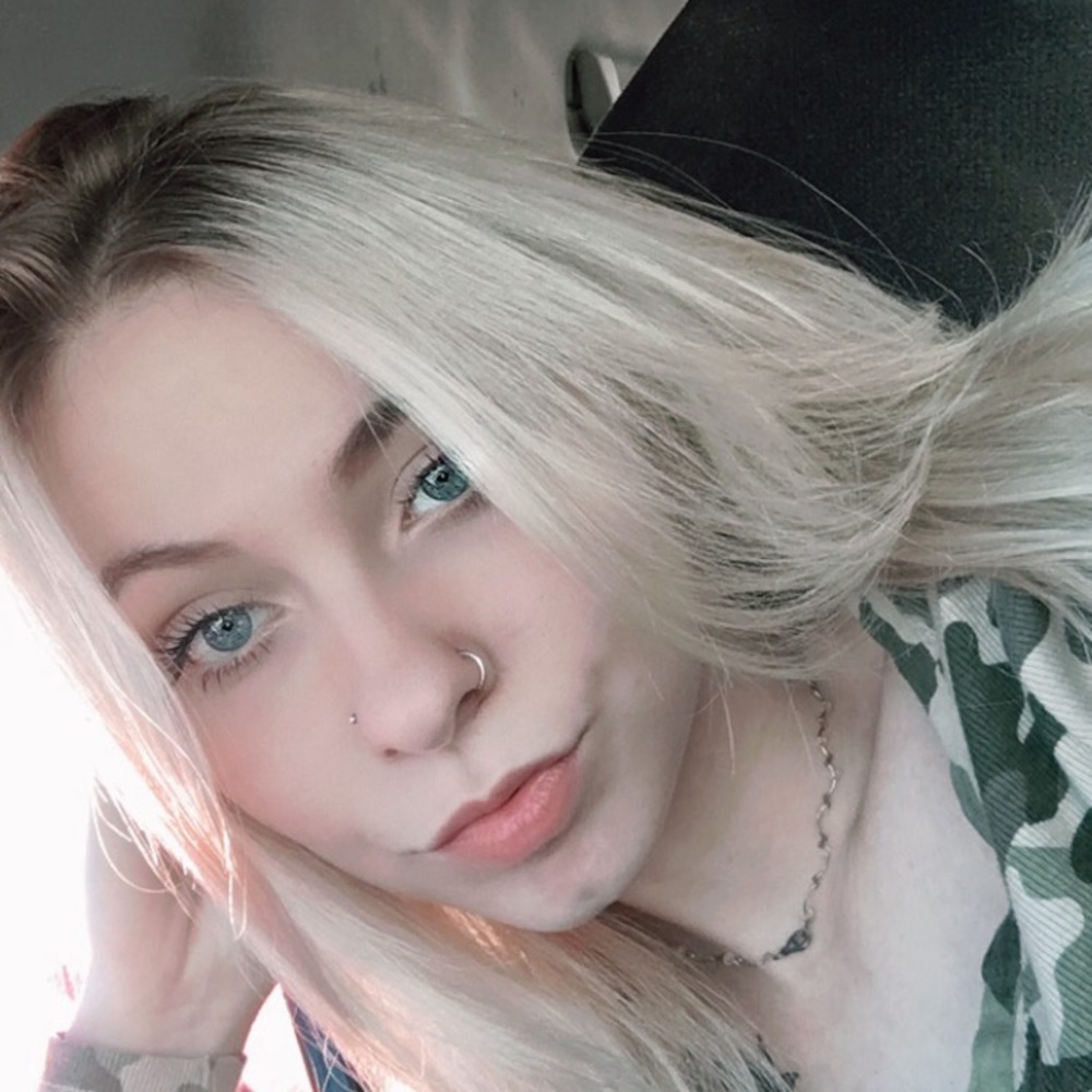 Meet your Posher, Hailey